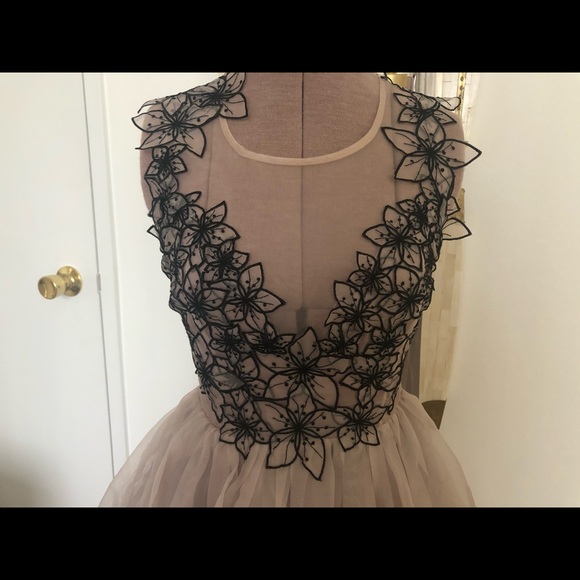 Lipsy London VIP line prom cocktail appliqué dress - Picture 4 of 6